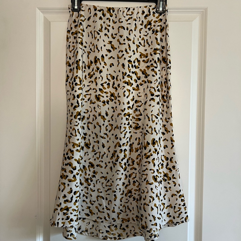 Leopard Print Midi Skirt